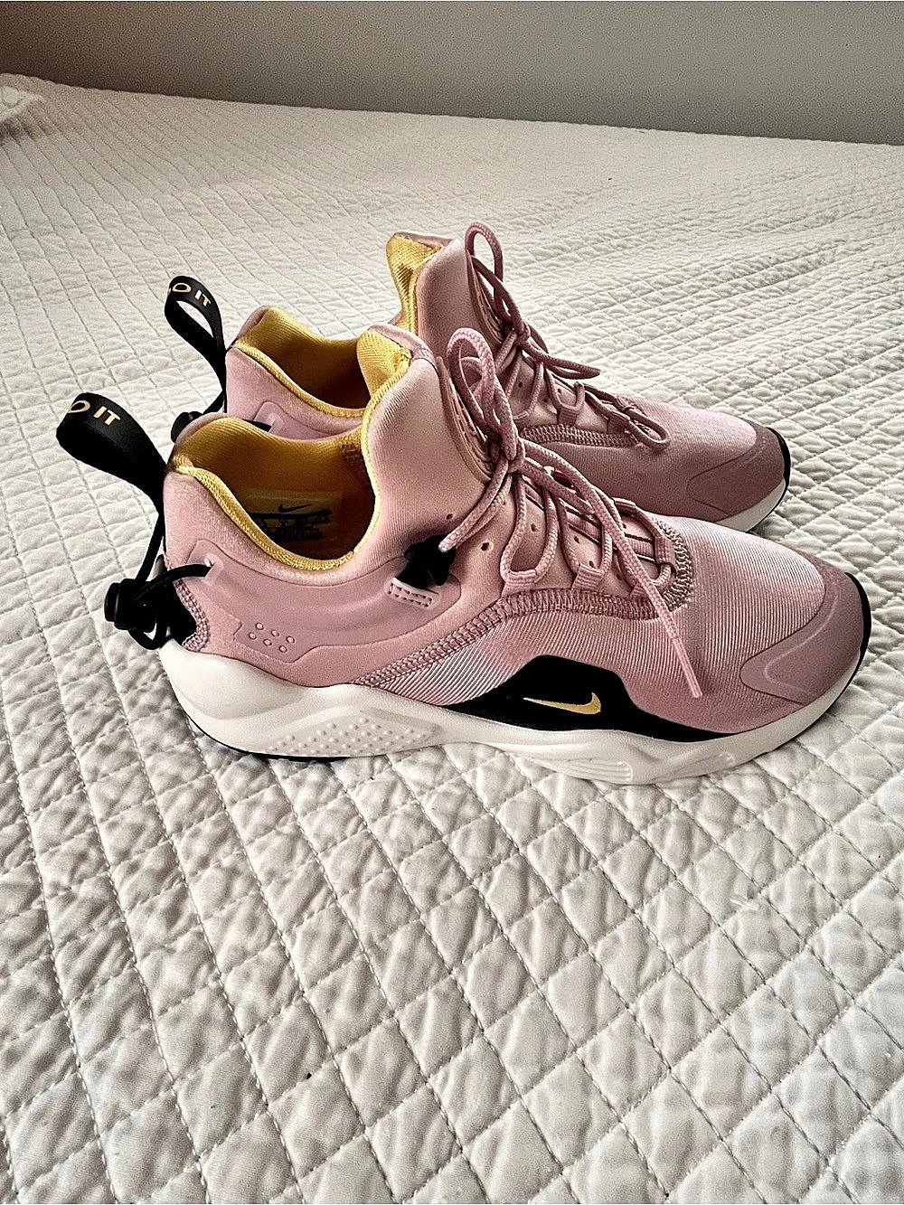 Nike Air Huarache plum chalk women sneakers - Picture 4 of 7